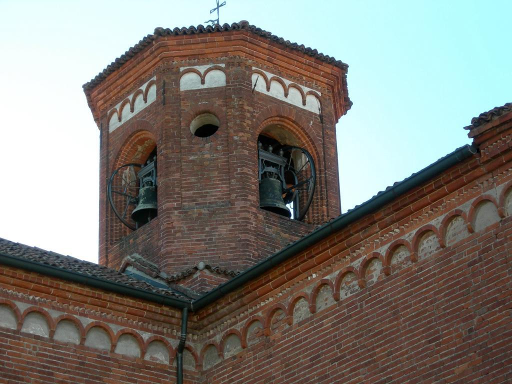 Hotel Morimondo Exterior photo